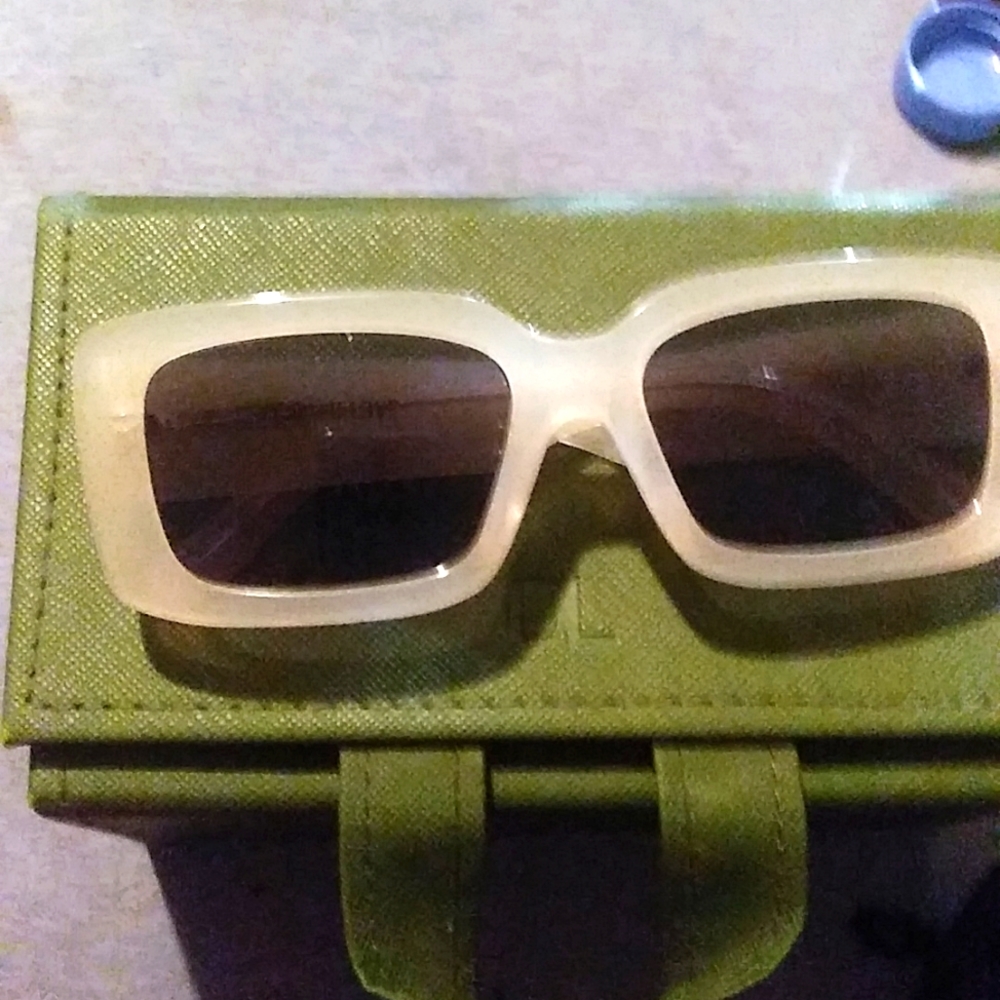 DL Eyewear